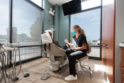 815 Dental Studio - Rockford