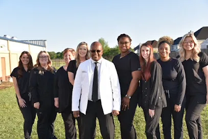 Fort Mitchell Dentistry - Reuben Moyana D.M.D