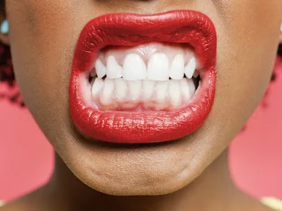 Hollywood Smiles Teeth Whitening