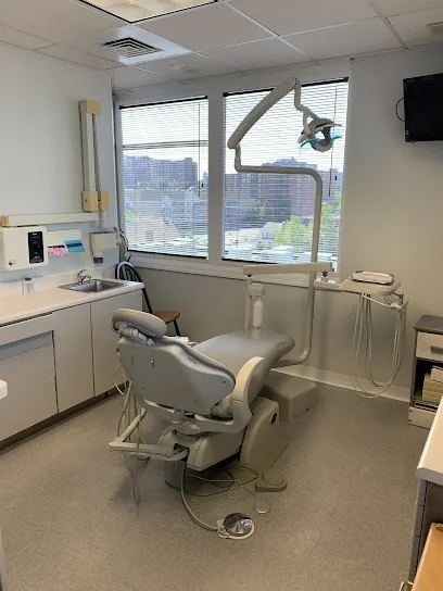 Merritt Family Dental, Dr. Amutha Raguram DDS