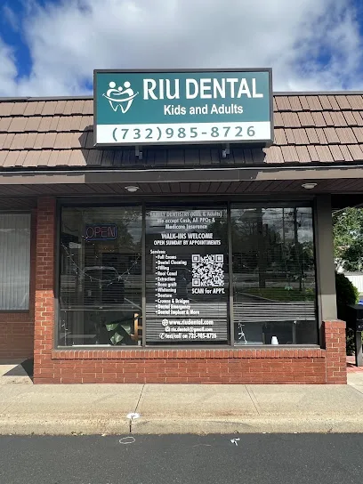 RIU Dental