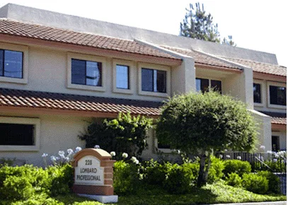 Thousand Oaks Dental Cosmetic & Implant Dentistry: Dr. Vikas Luthra